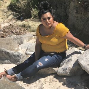 Meet your Posher, Adriana